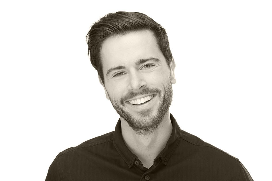 Carillas dentales de porcelana y composite Tratamiento dental en Valencia